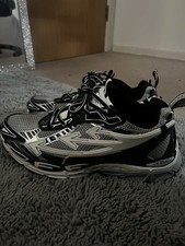 Off White Be Right Back Uk 8 